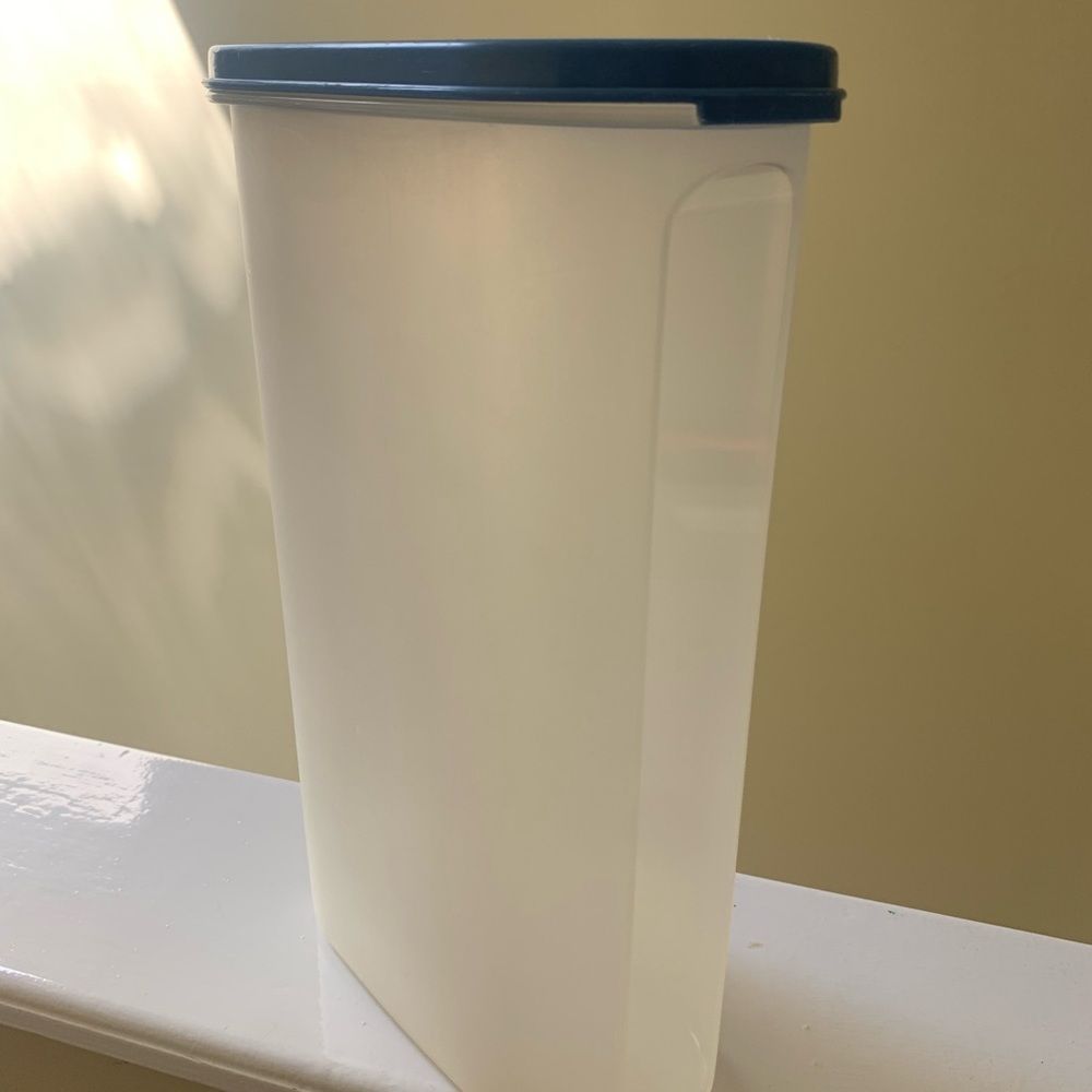 TUPPERWARE Super Oval 5 with blue Lid #1615 #1616 Modular mate 12 1/4cups